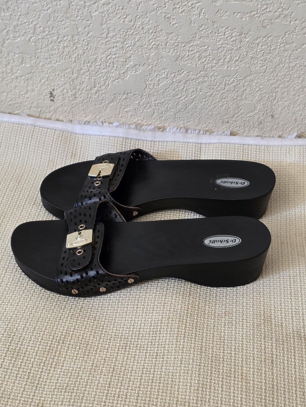 Dr. Scholl's Black Perforated Wedge Slide Sandals Size 7.